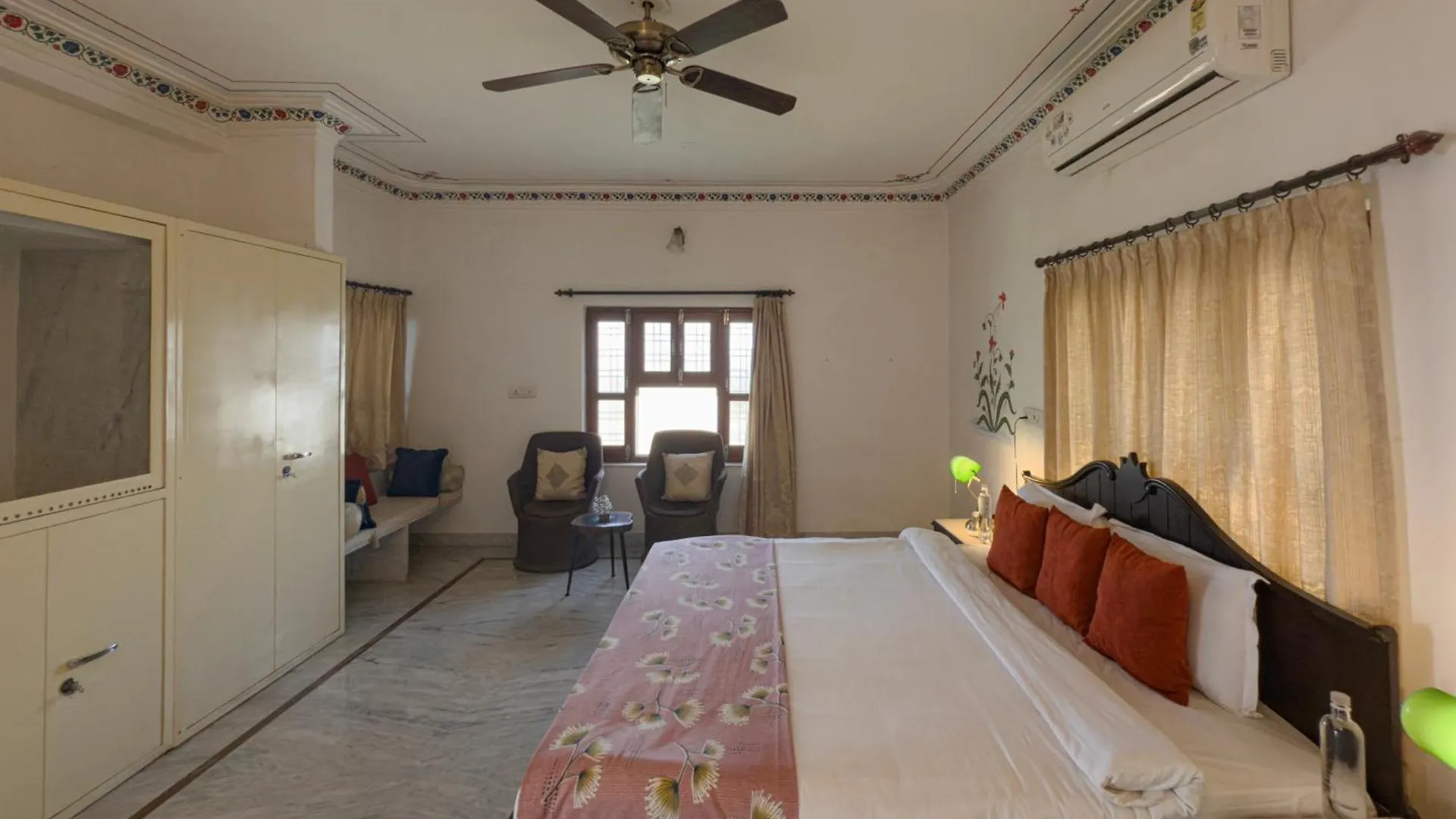The Vaag Udaipur - A Luxury Pool Villa In אודייפור הודו